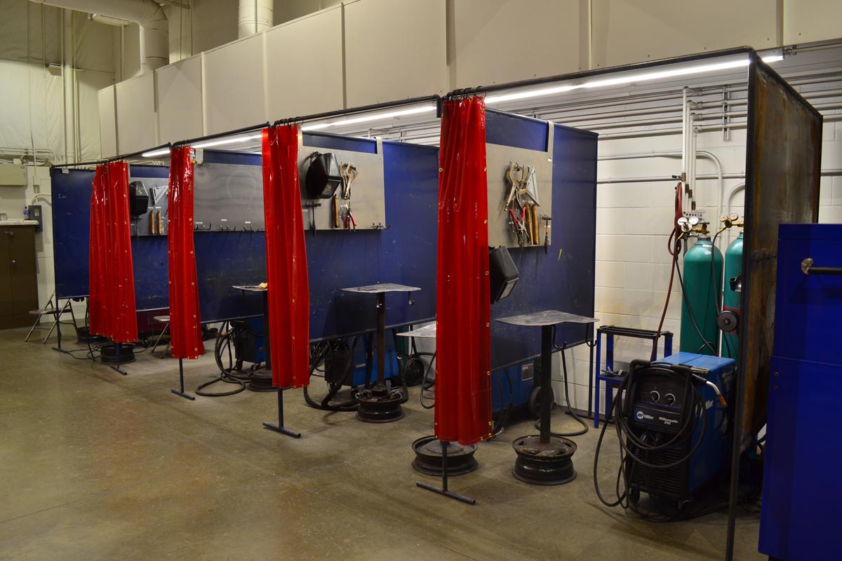 Welding stations in the Cresco Center welding lab.