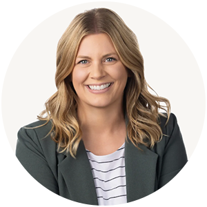 Megan Thole headshot
