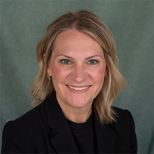 Jacque Kelchen headshot