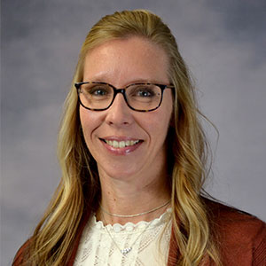 Angel Snyder headshot