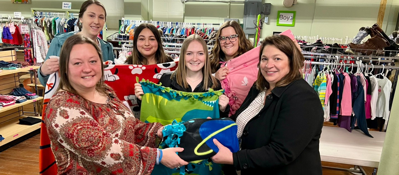 healthcare students delivering blankets