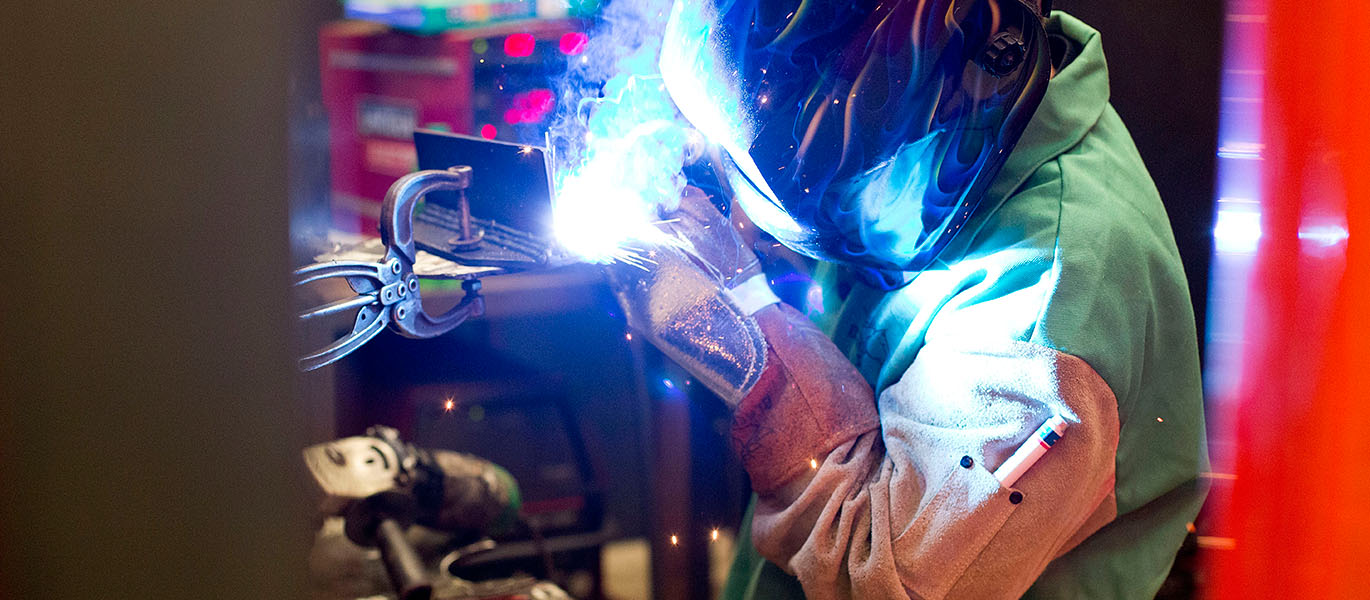 Welding photo featured