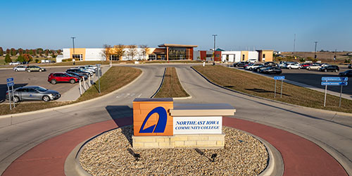Drone shot of NICC Peosta campus